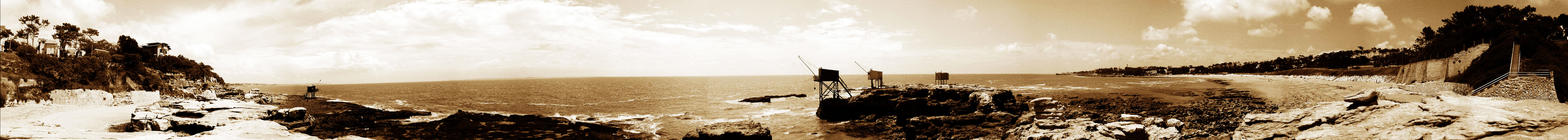 La Rochelle - sunny afternoon beach (panorama)