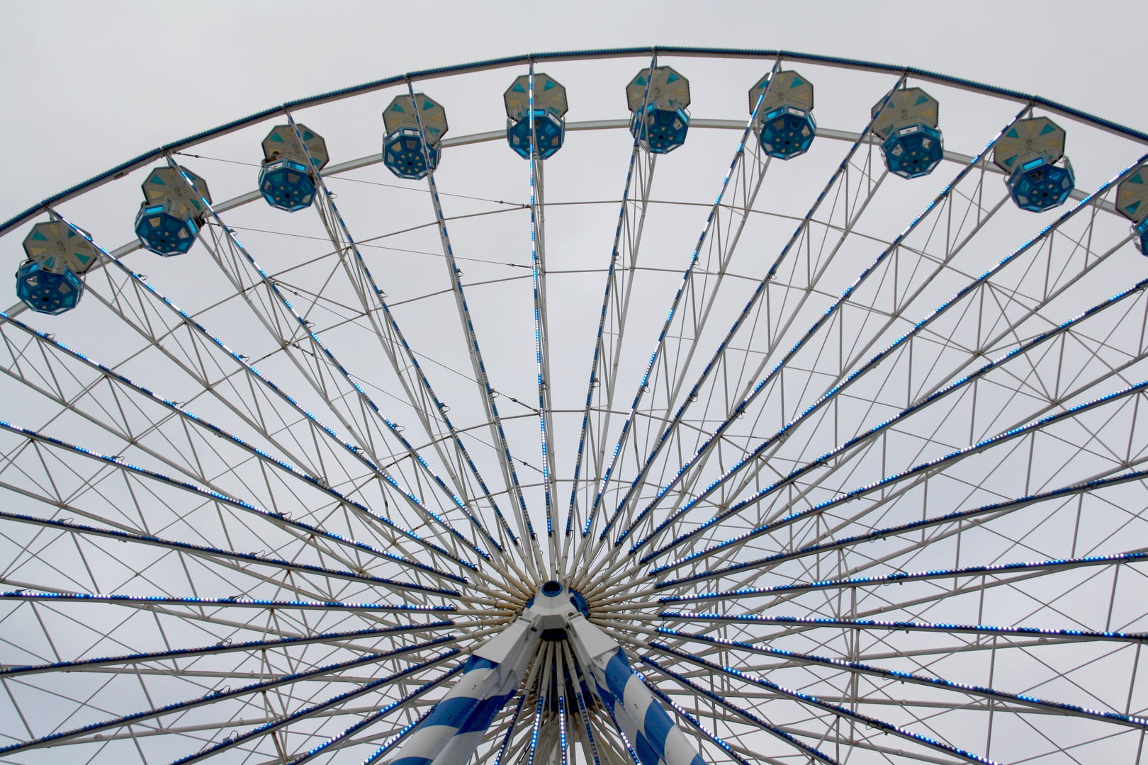 LA ROUE TOURNE...