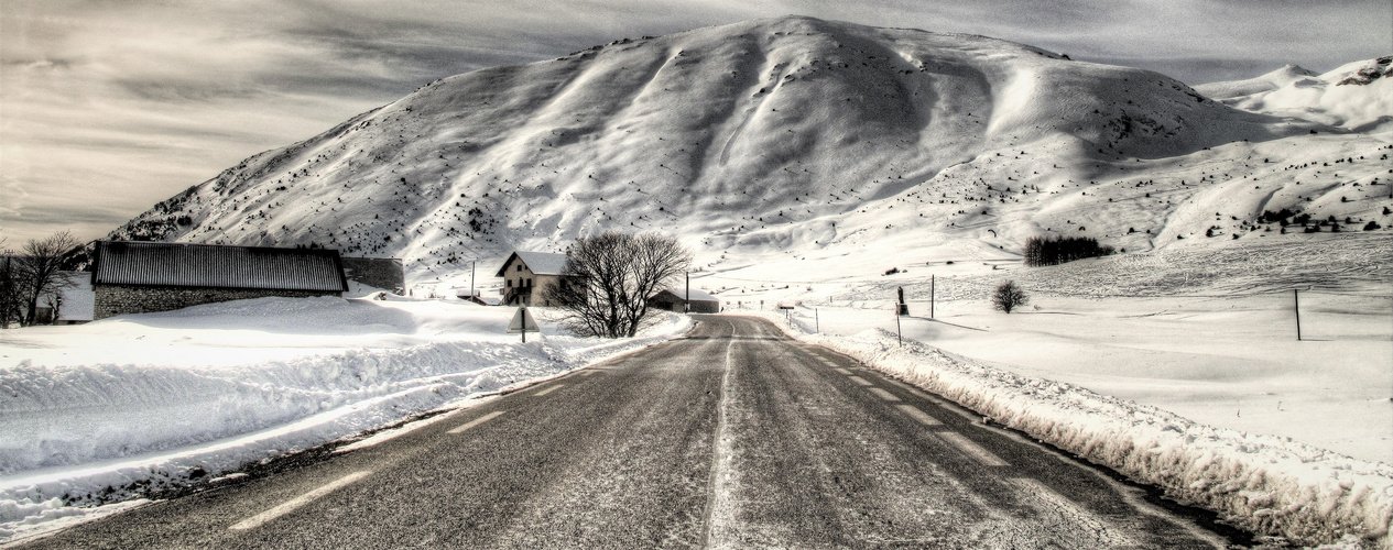 LA ROUTE GELÉE