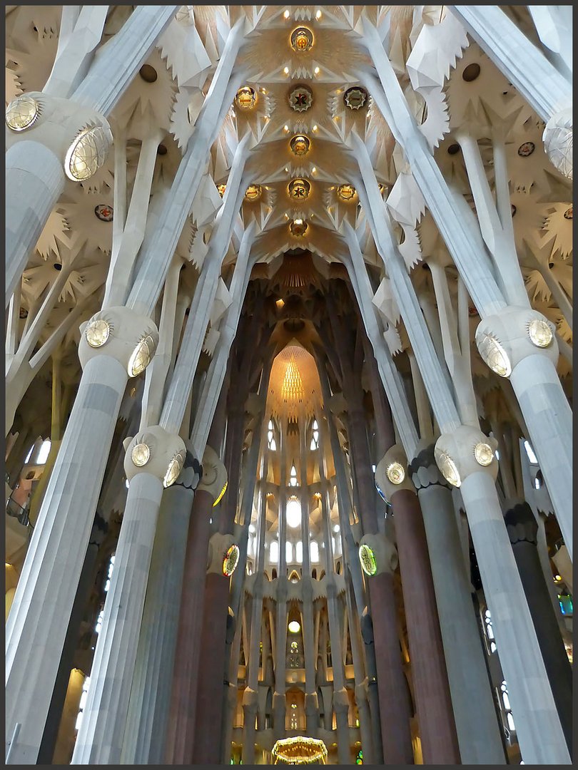 La Sagrada Familia - Innenraum