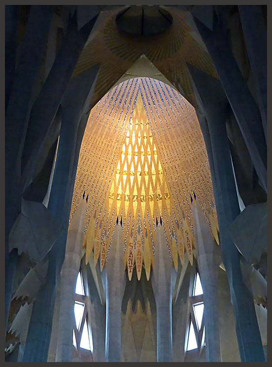 La Sagrada Familia - Über dem Altar