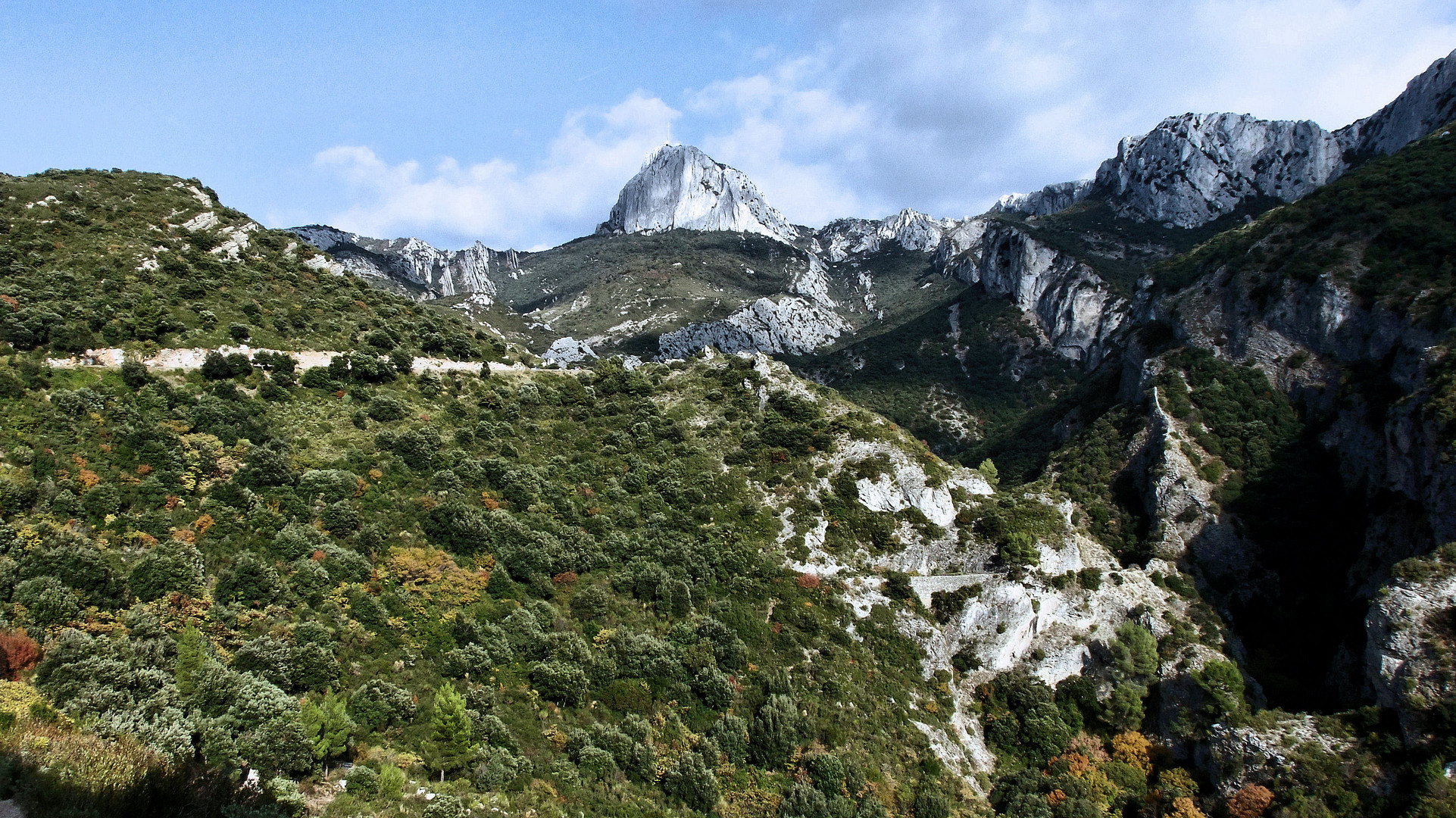 La sainte Baume photo et image europe, france, provencealpescôte d