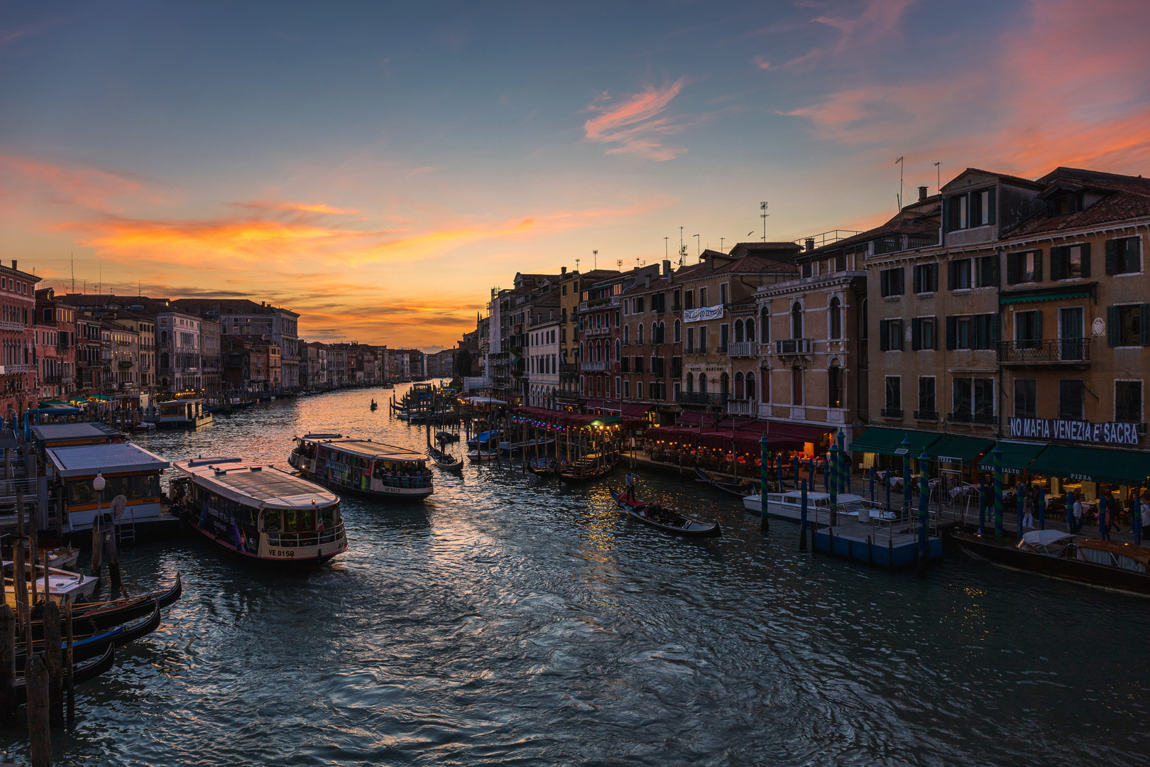 La Serenissima ll      Wimmelbild