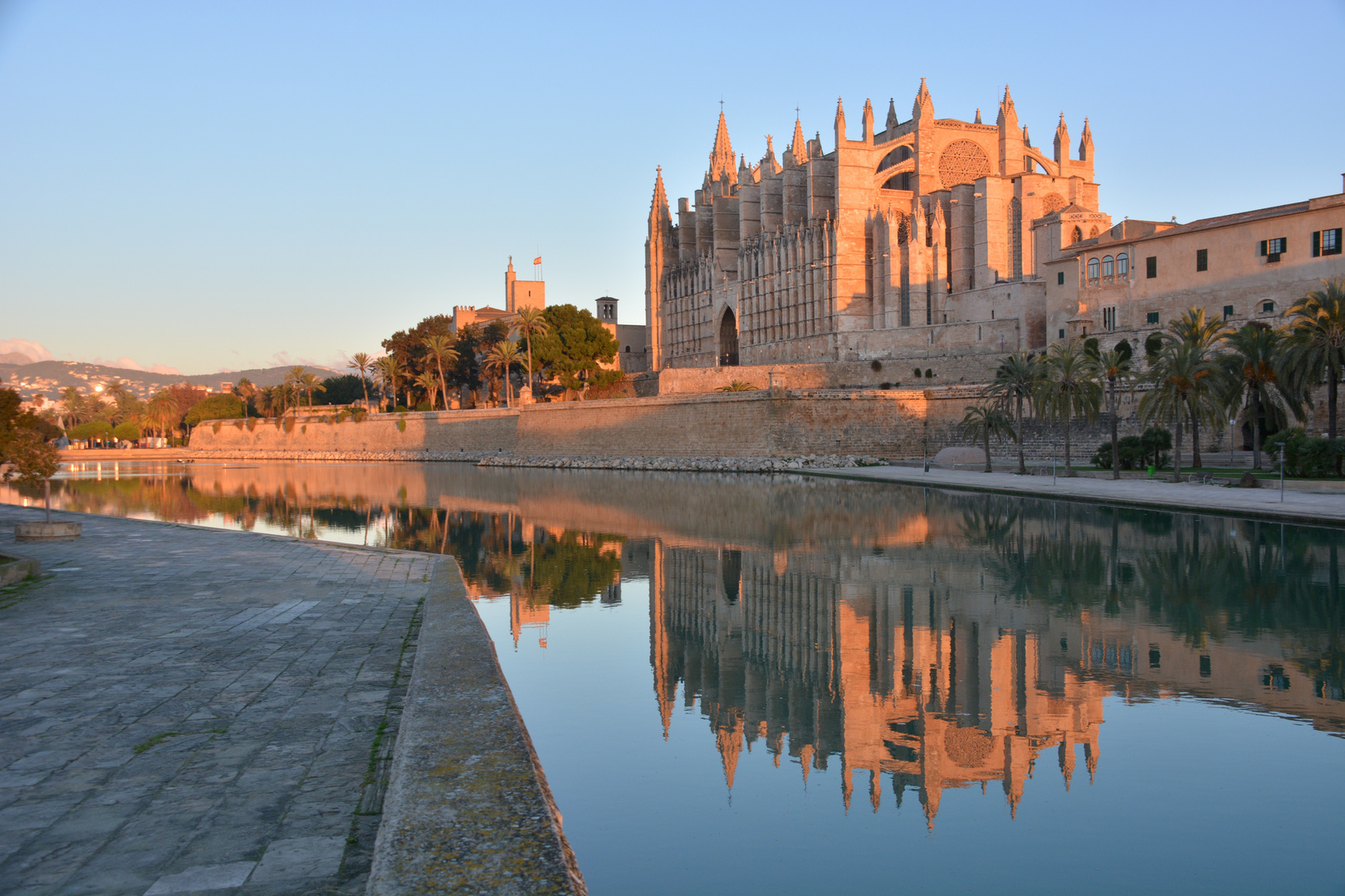 La Seu um 8 Uhr 9