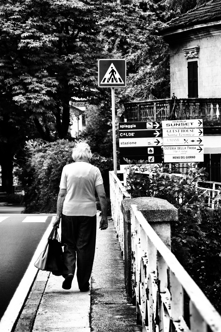 La signora sul ponte