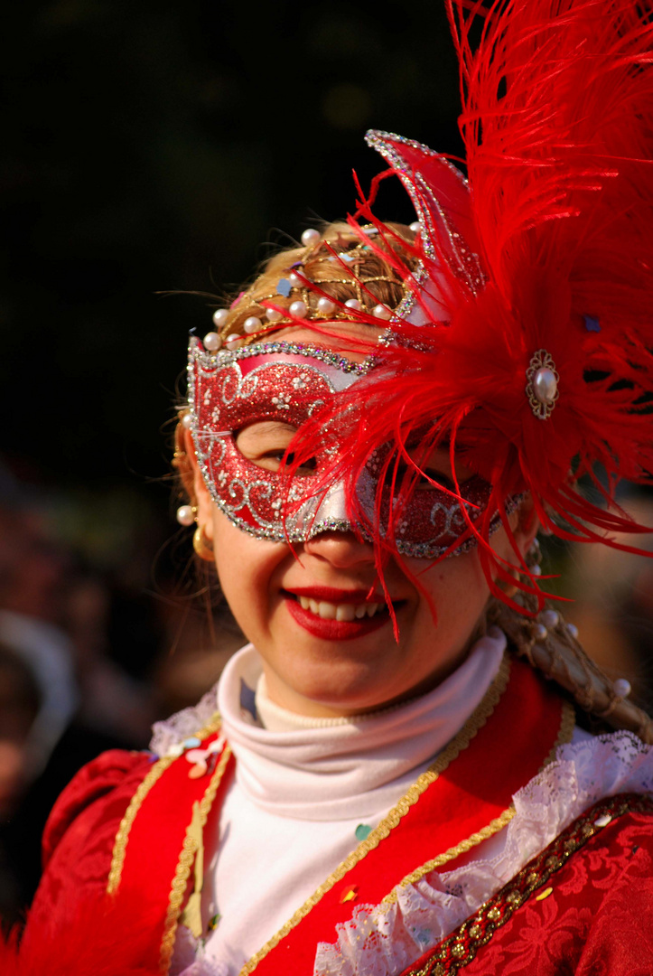 La signorina in rosso