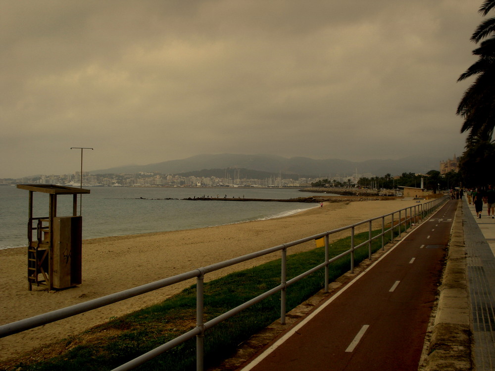 La soledad de la playa...