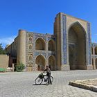 La solita strada:Medressa di Ulugbek,Bukhara