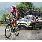 La solitude du coureur cycliste dans la montée du Plateau de Beille