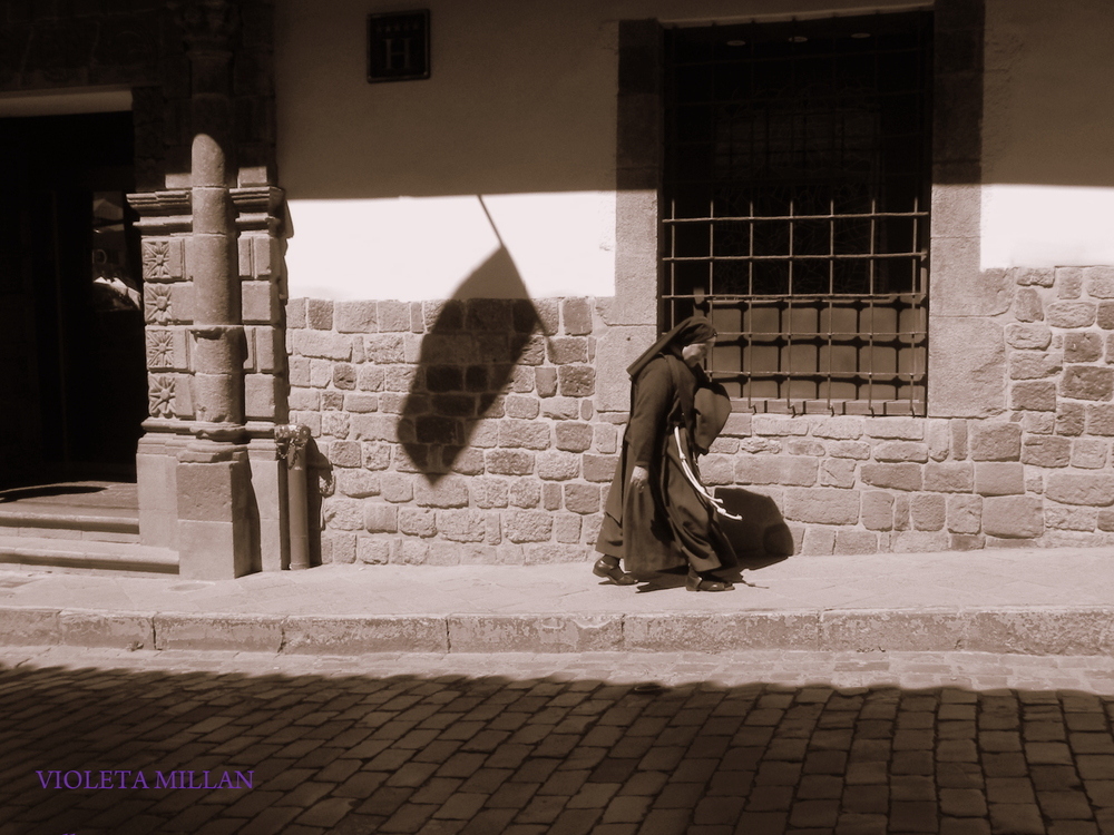 LA SOMBRA DE LA BANDERA,CUSCO