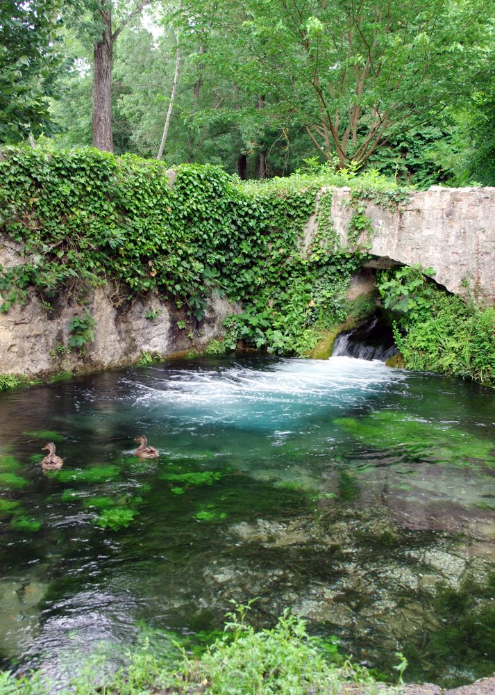 La source de l'Eure, à Uzès, Gard