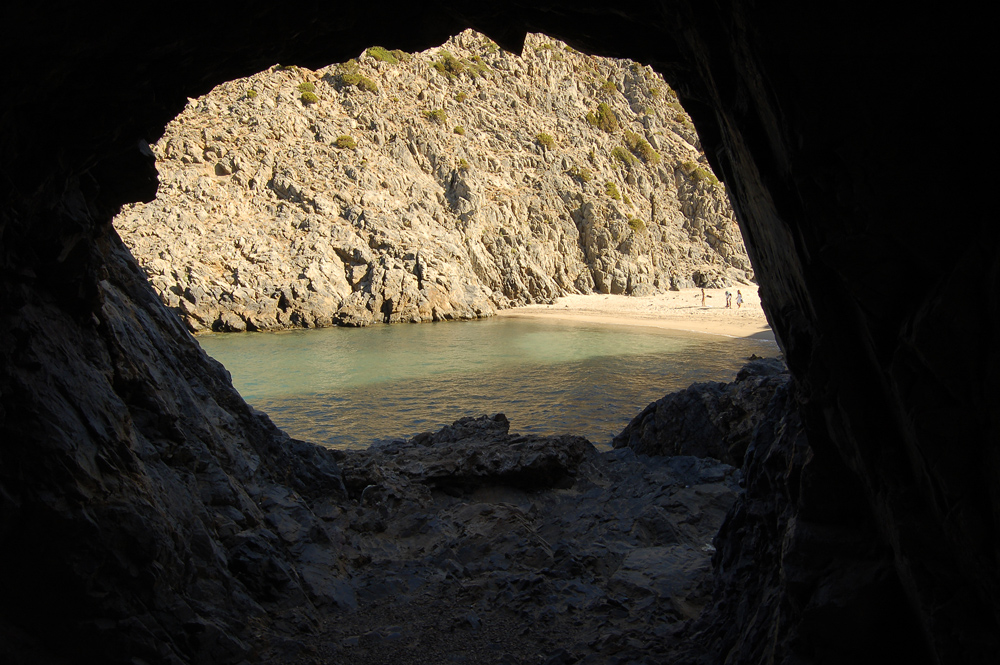 la spiaggia nascosta