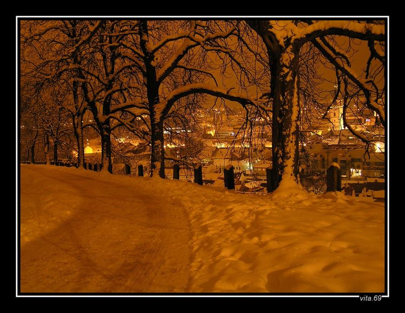 la strada da notte