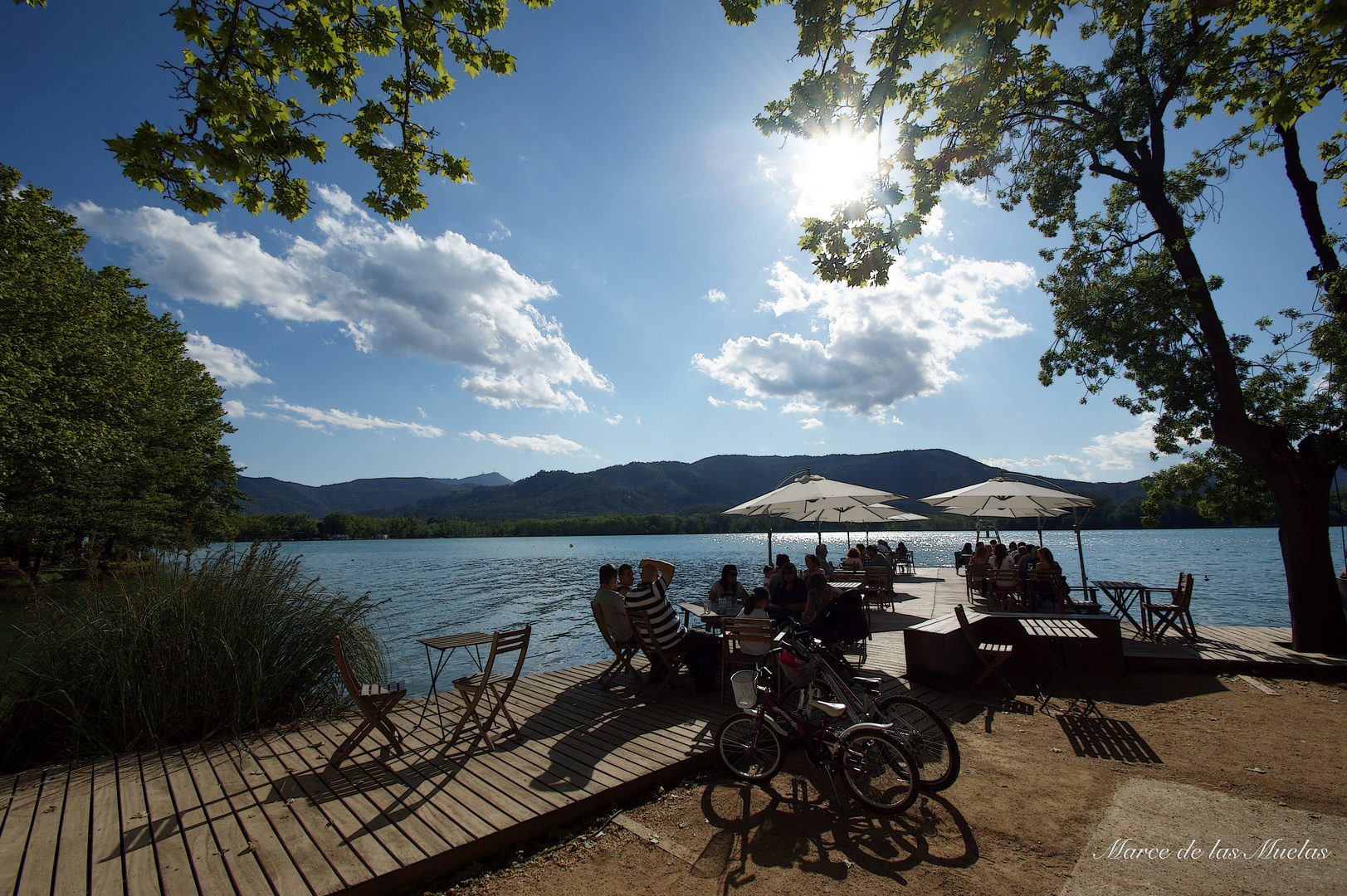 ...la terraza del lago...