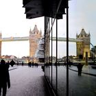 La terza torre del tower bridge ...