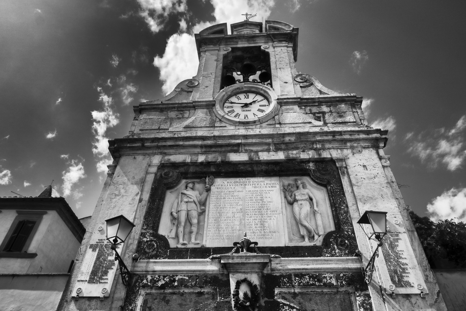 La Torre dell'Orologio, Sutri