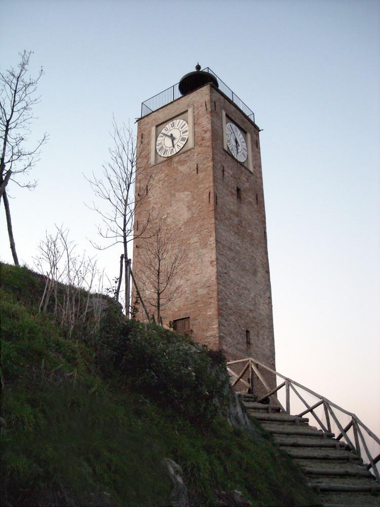 LA TORRE di lu monferrato