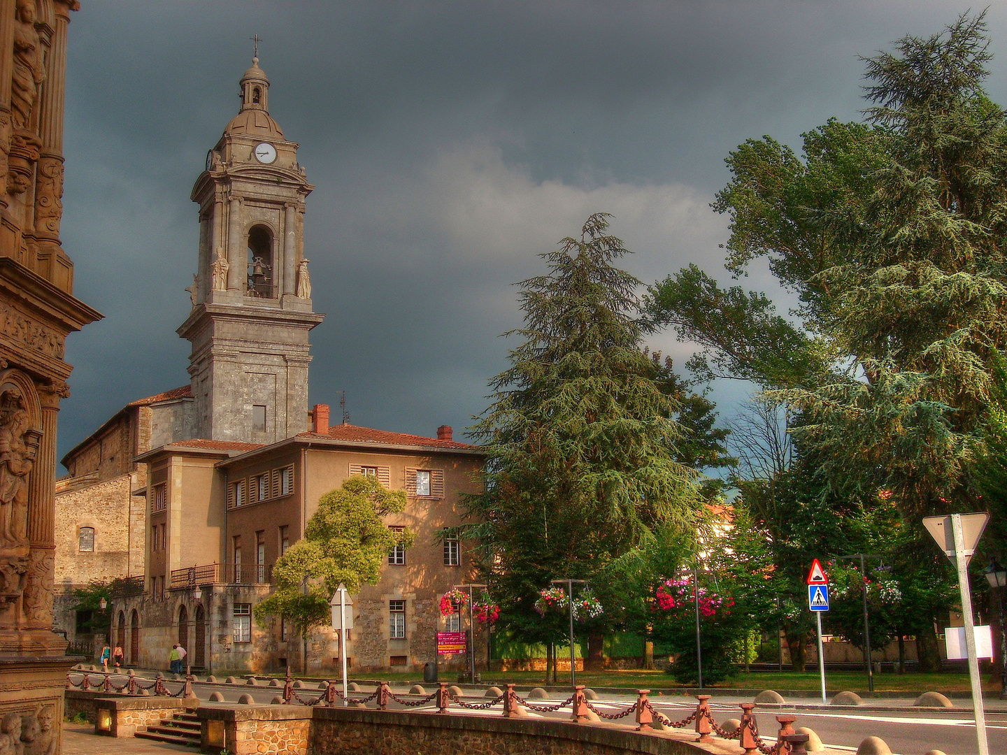 La torre y los cuatro obispos