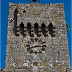 La tour de l’entrée du village fortifié de Larressingle