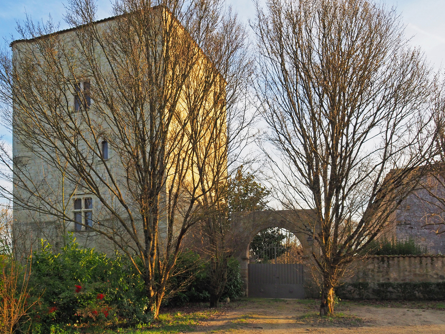 La Tour d’Estrepouy  (XIIIème – XIVème)