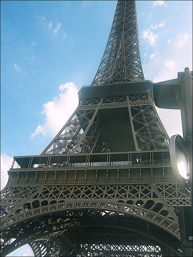 La Tour Eiffel .