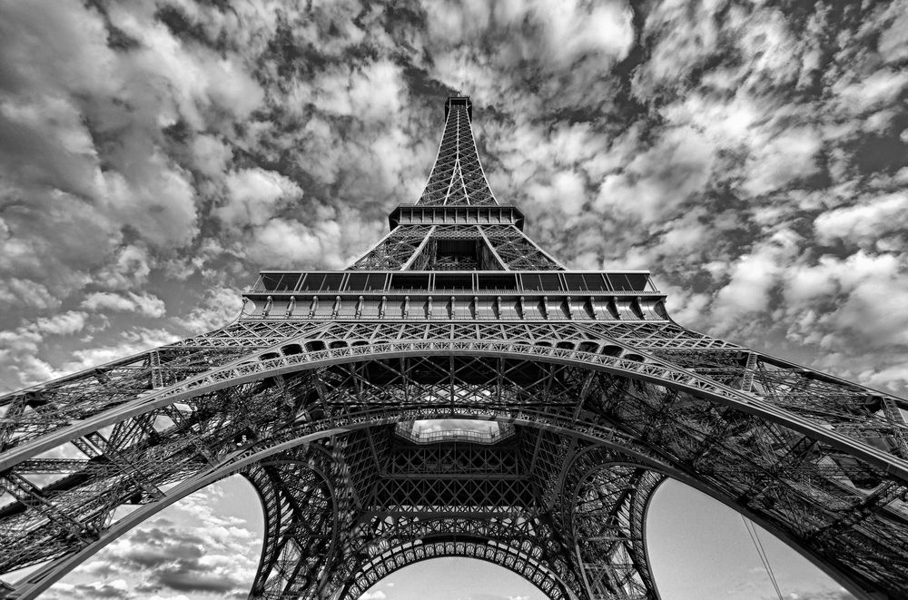 La Tour Eiffel by Lucia Kirschbaum 