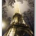 La tour Eiffel dans la brume (1)