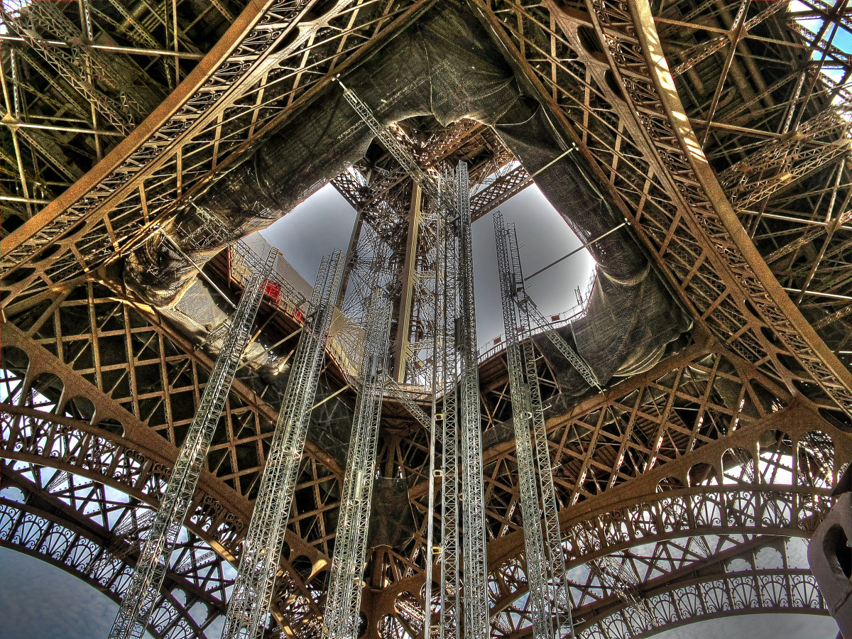 La Tour Eiffel d'en bas 