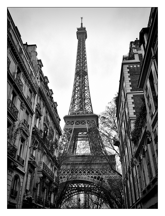 La Tour Eiffel .III.