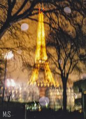 La Tour Eiffel iluminada-Tour Eiffel  Illuminations Pierre Bideau