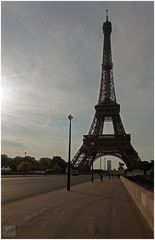 La Tour Eiffel le matin