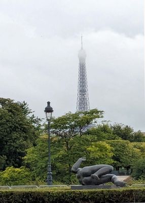 La Tour ... et fesses (de Maillol)
