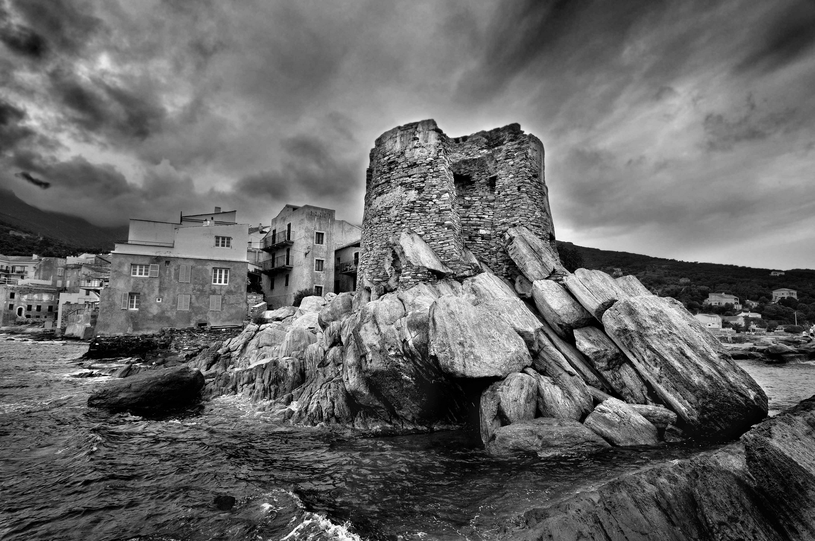 La tour Génoise d'Erbalunga dans le Cap Corse, à proximité de Bastia