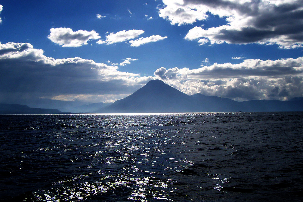 la tranquilidad del volcan de litxa 