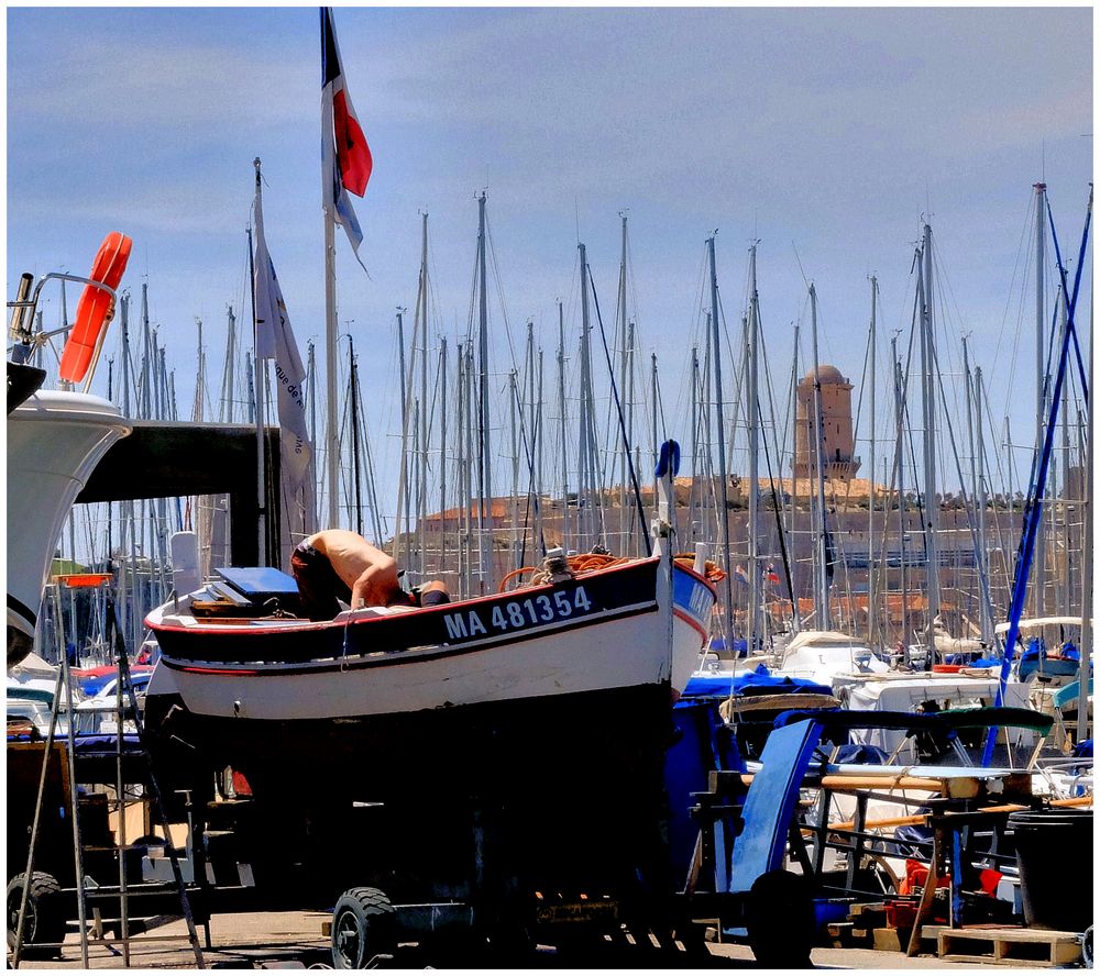 La tête dans...le moteur