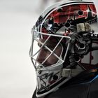 la tête du goalie !