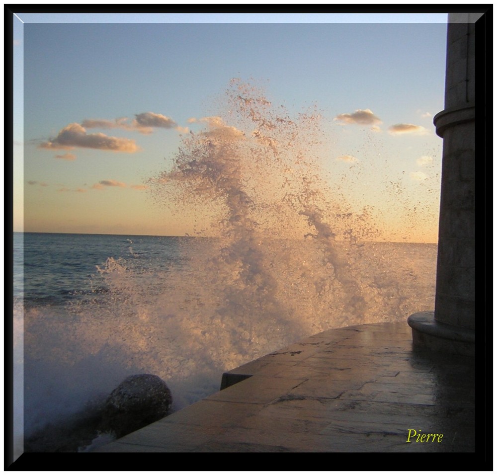 La Vague du Phare