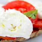 la vera mozzarella di bufala