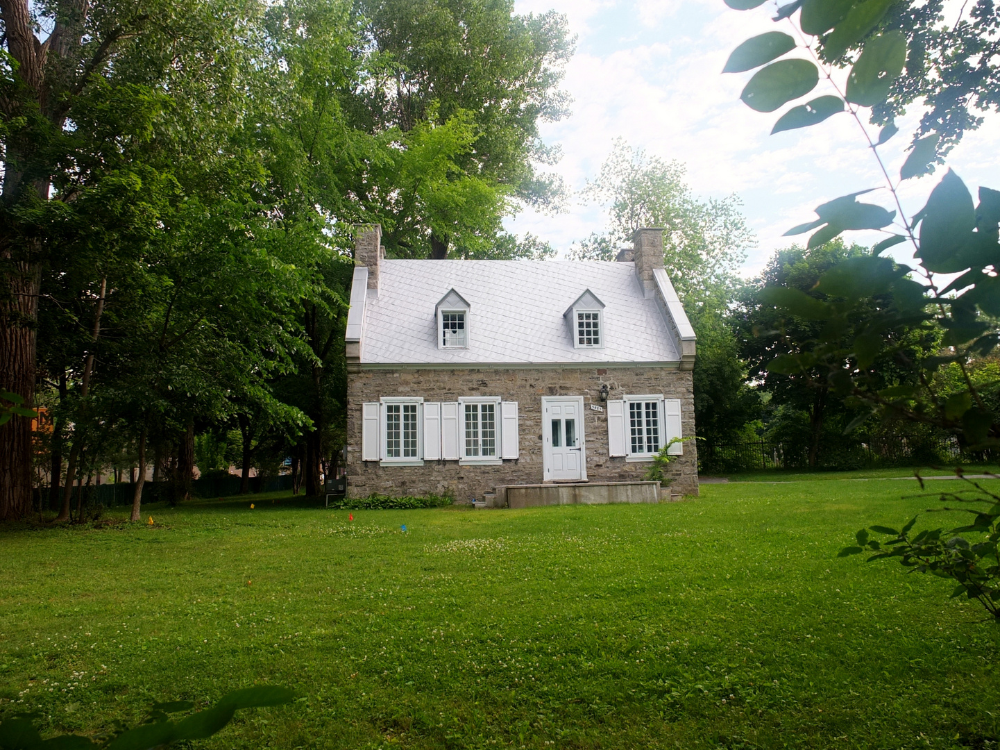 La vieille maison du cimetière