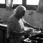 LA VIEJA COCINERA