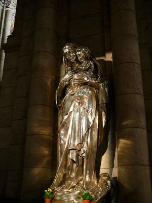 La vierge et l’enfant 