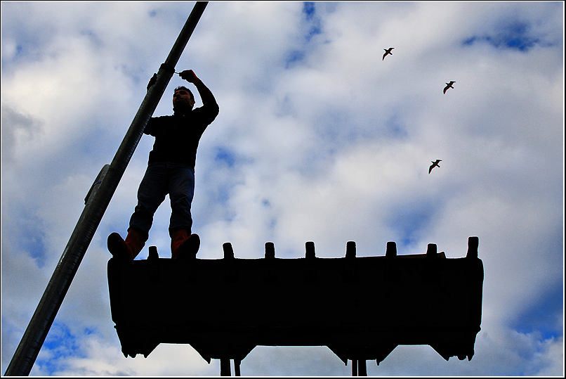 LABOR WORKER