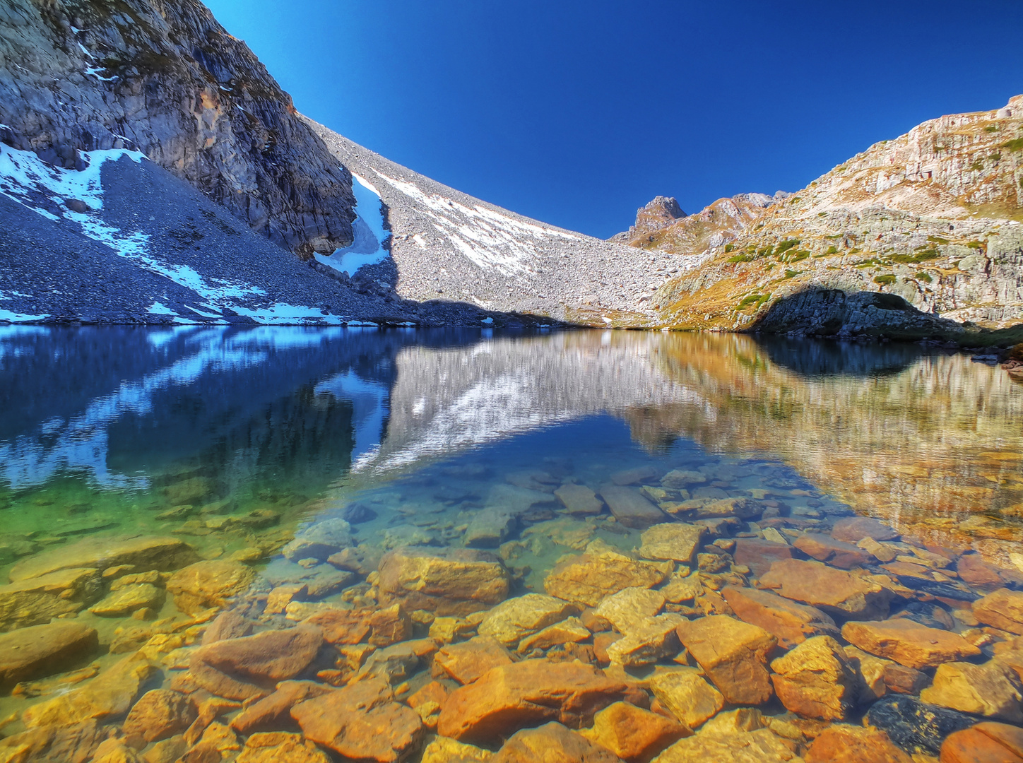 Lac de la Clarèe 2433 m.