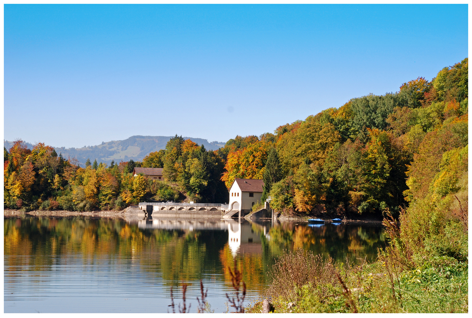 Lac de Montsalvens Charmey Fribourg Schweiz