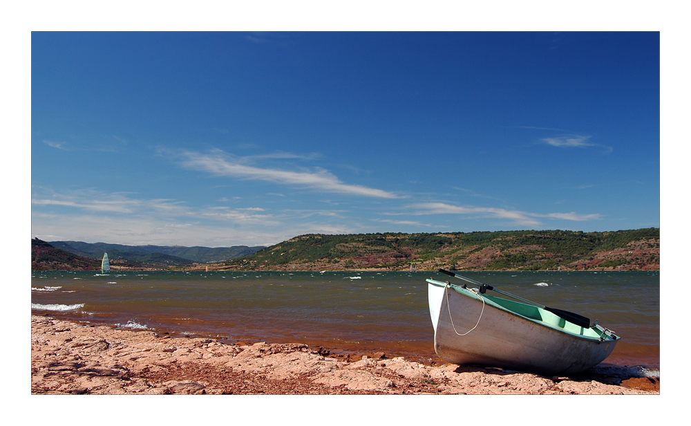 ...lac de salagou...