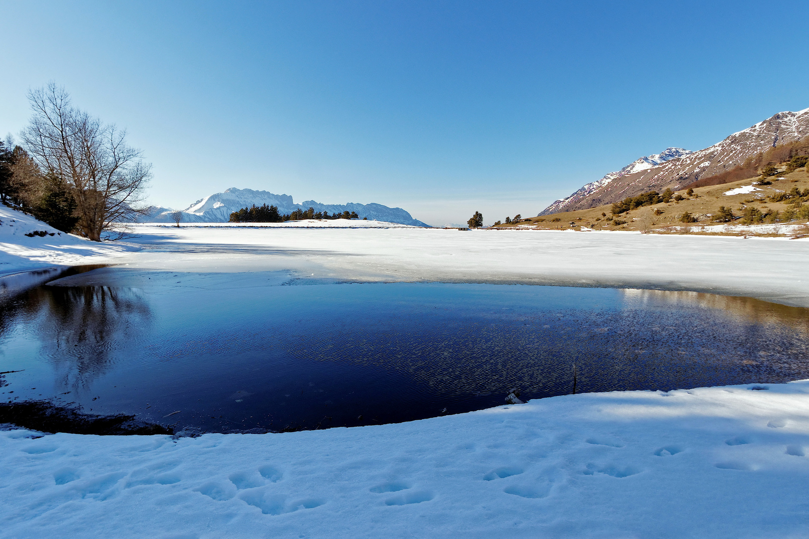 " Lac des Barbeyroux " dans les Hautes-Alpes.