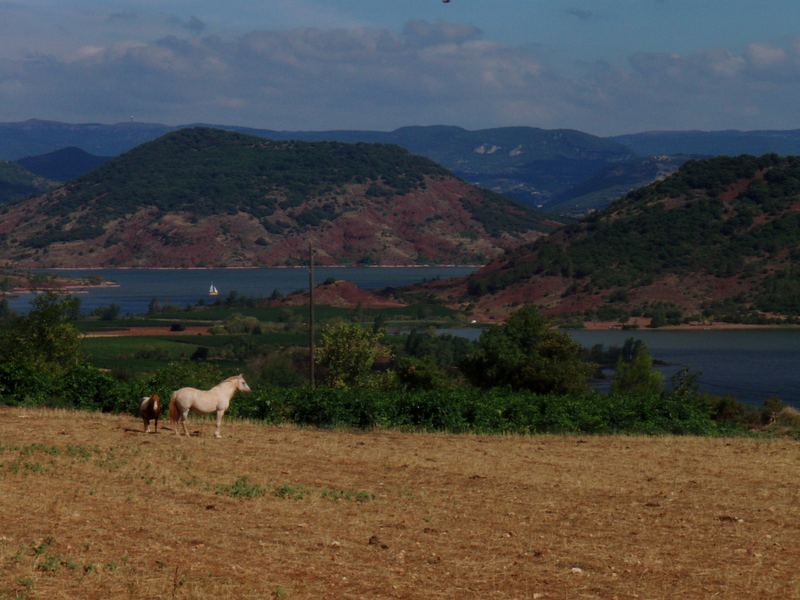 Lac Du Salagou