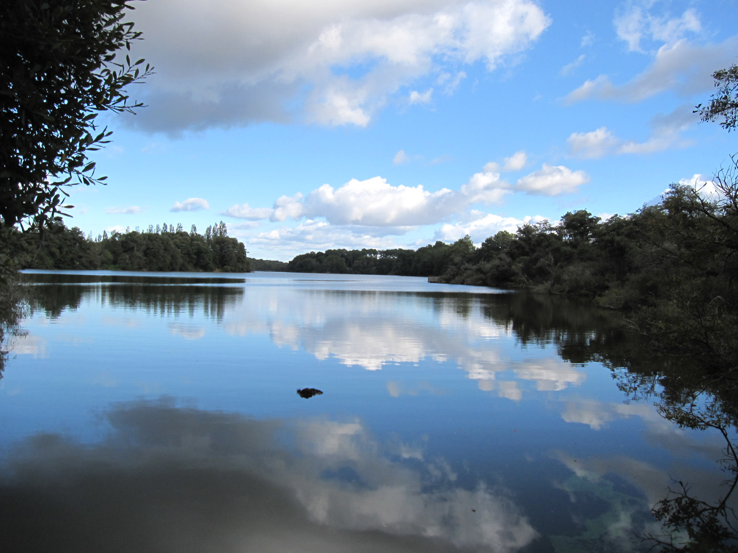 LAC NOIR