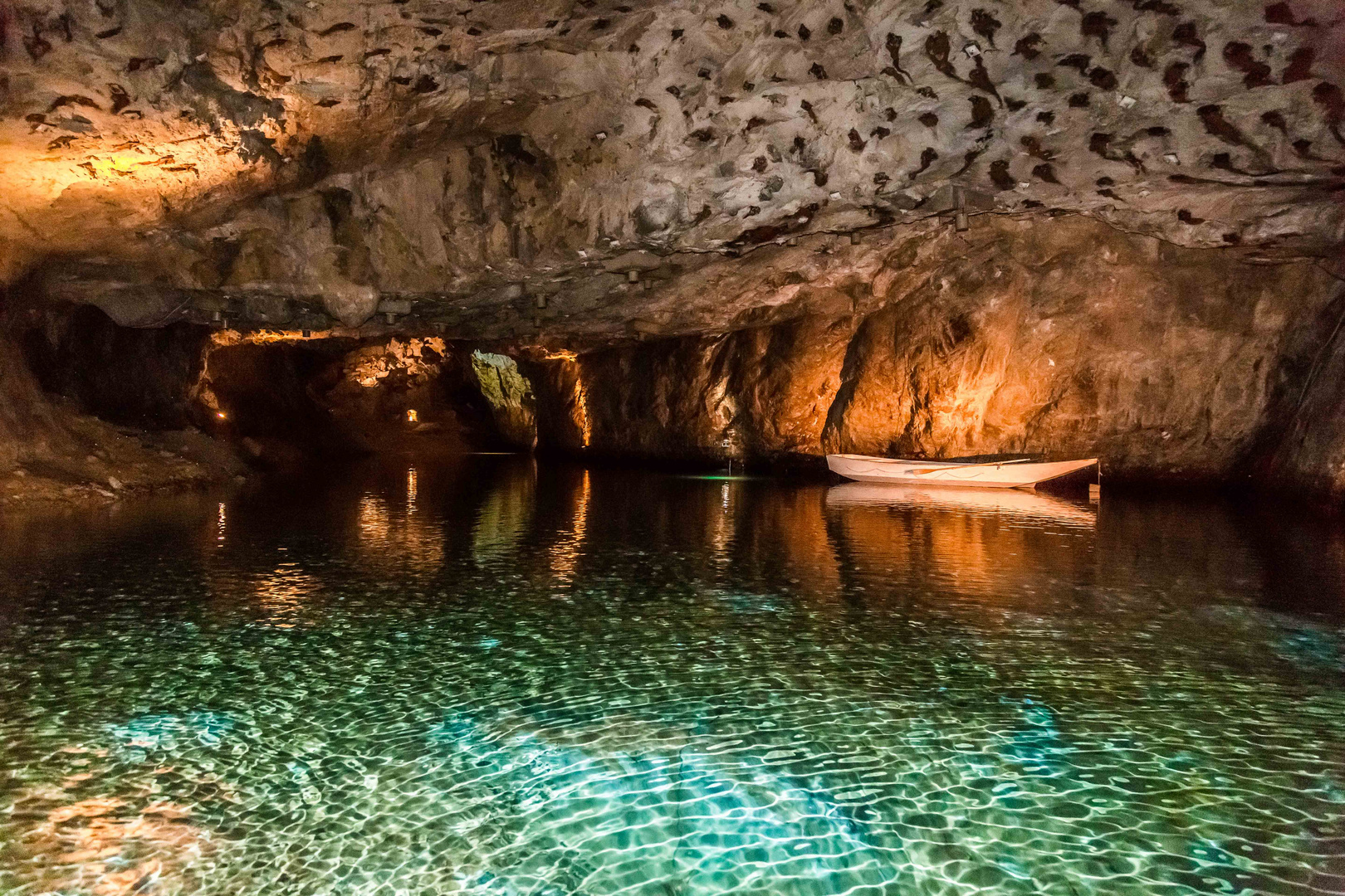 Lac Souterrain de St-Léonard; Valais Schweiz