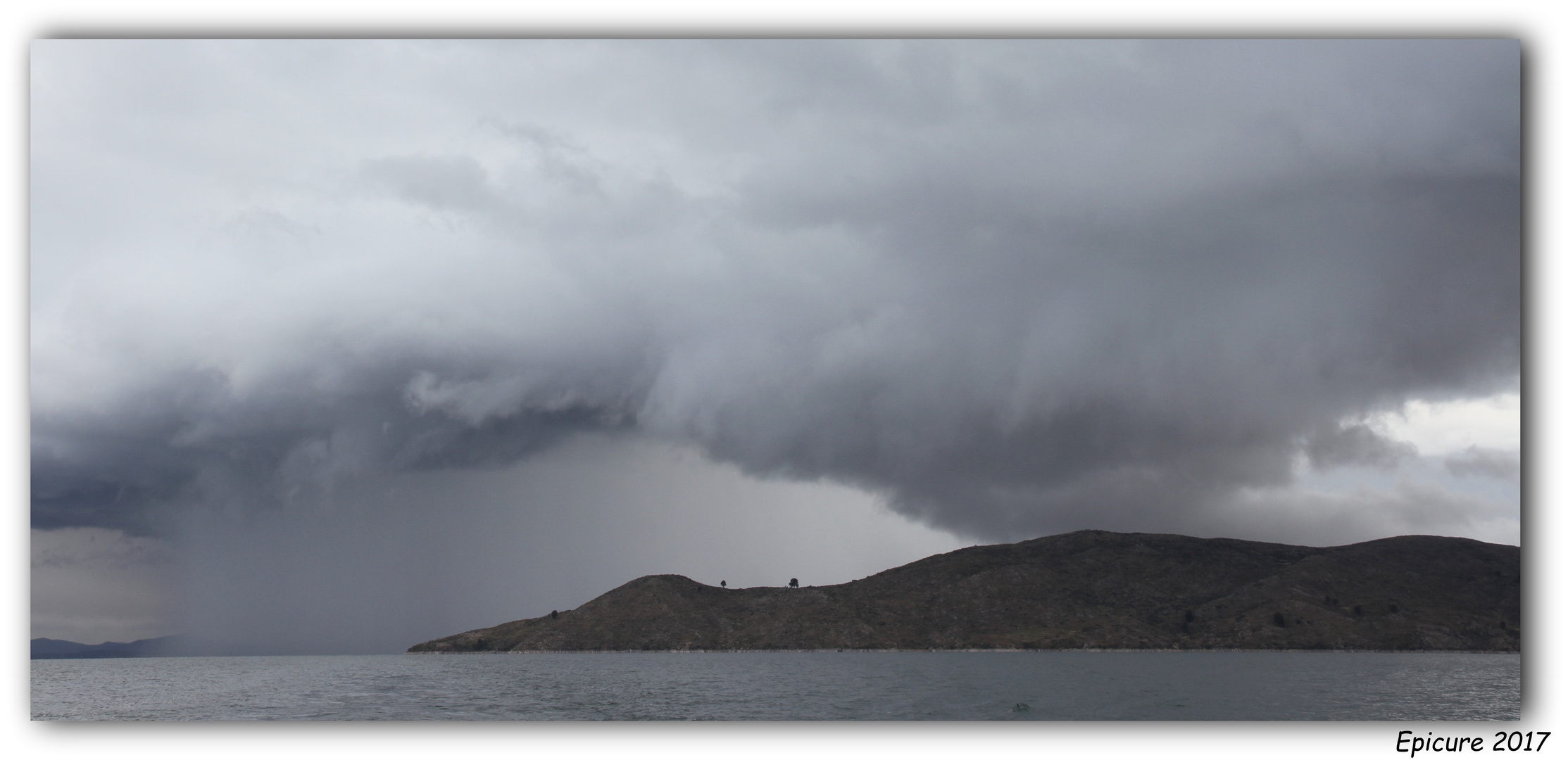 Lac Titicaca  Pérou ....